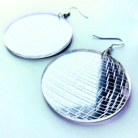 Mirrored disco ball earrings - Picture 5 of 12